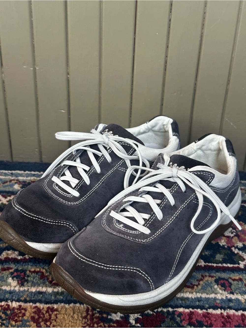 Cabela’s Resort Blue Suede Walking Sneakers 9